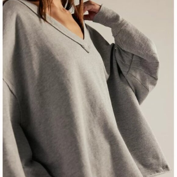 We The Free Venice V-Neck Sweatshirt - Size Small - Picture 3 of 4